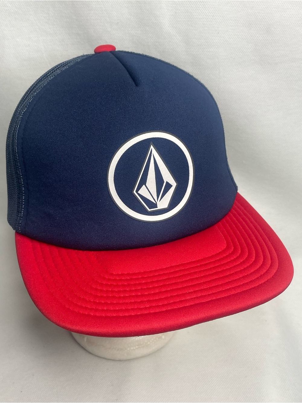 Vintage Genuine Volcom Trucker Hat Snapback Mesh Red WhIte Blue Logo Surf Cap